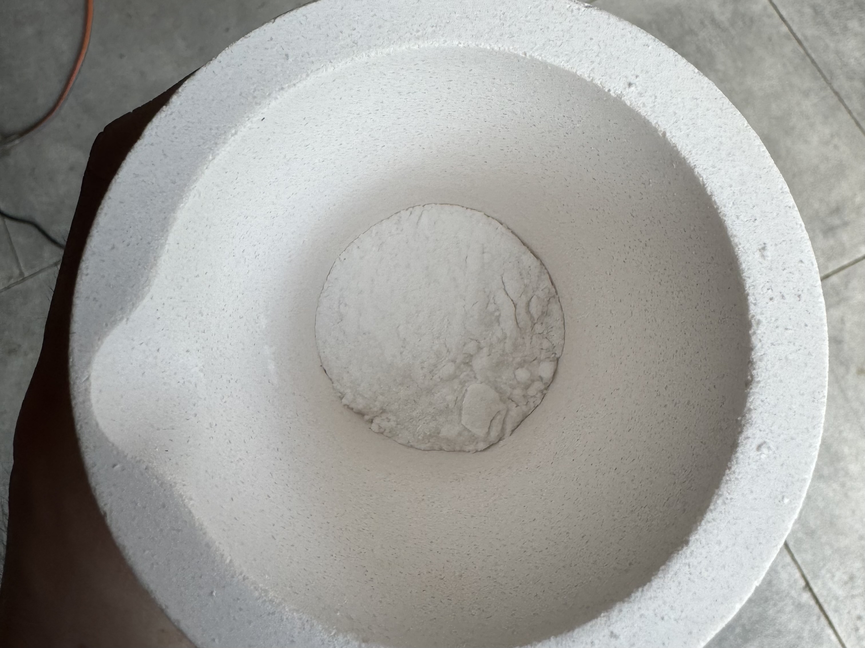 Crucible with glass mixture